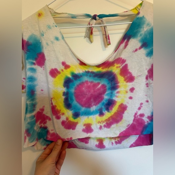 Tie-Dye Crop Top hand made tshirt - Picture 3 of 3